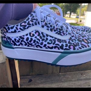Uv color changing vans